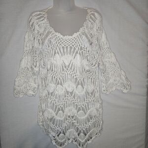 Sioni Crocheted Open Weave Cream Tunic Top GUC 22" PTP